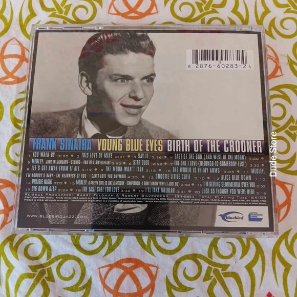 FRANK SINATRA - Young Blue Eyes - Birth of the Crooner - 2004 CD - 20 Songs - Picture 3 of 3